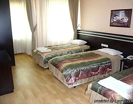 Madi Готель 3*
